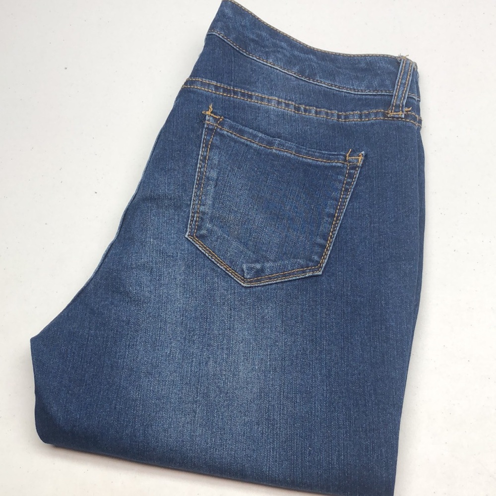 LIKE NEW NINE WEST HIGH-RISE SLIM BOYFRIEND JEANS 10/30x28 ⭐️